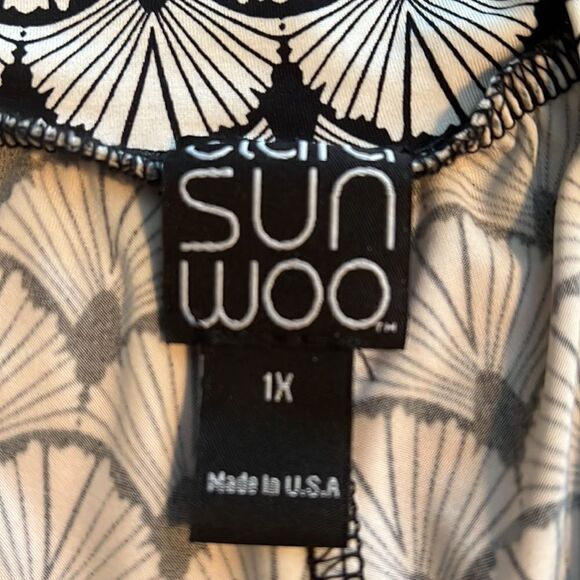 CLARA SUN WOO cropped palazzo pants. Black / white shell pattern. 1x - Picture 8 of 8